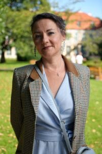anna jacket Prof. dr hab. Anna Odrowąż-Coates